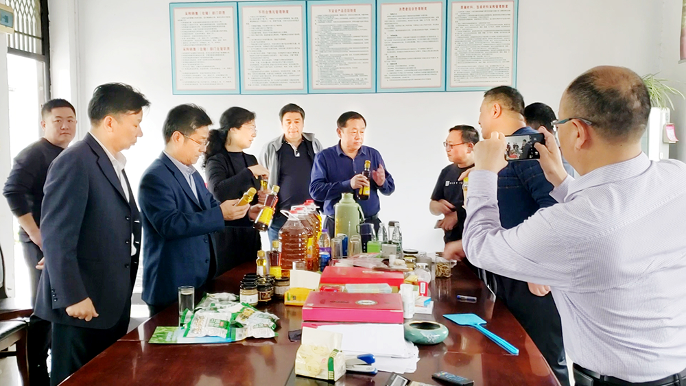 在生产厂家实地考察