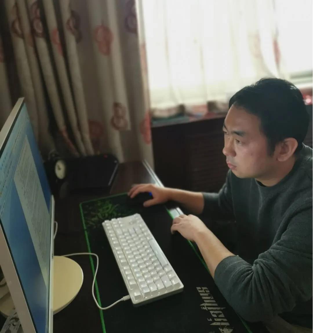 国际教育学院辅导员 姬哲